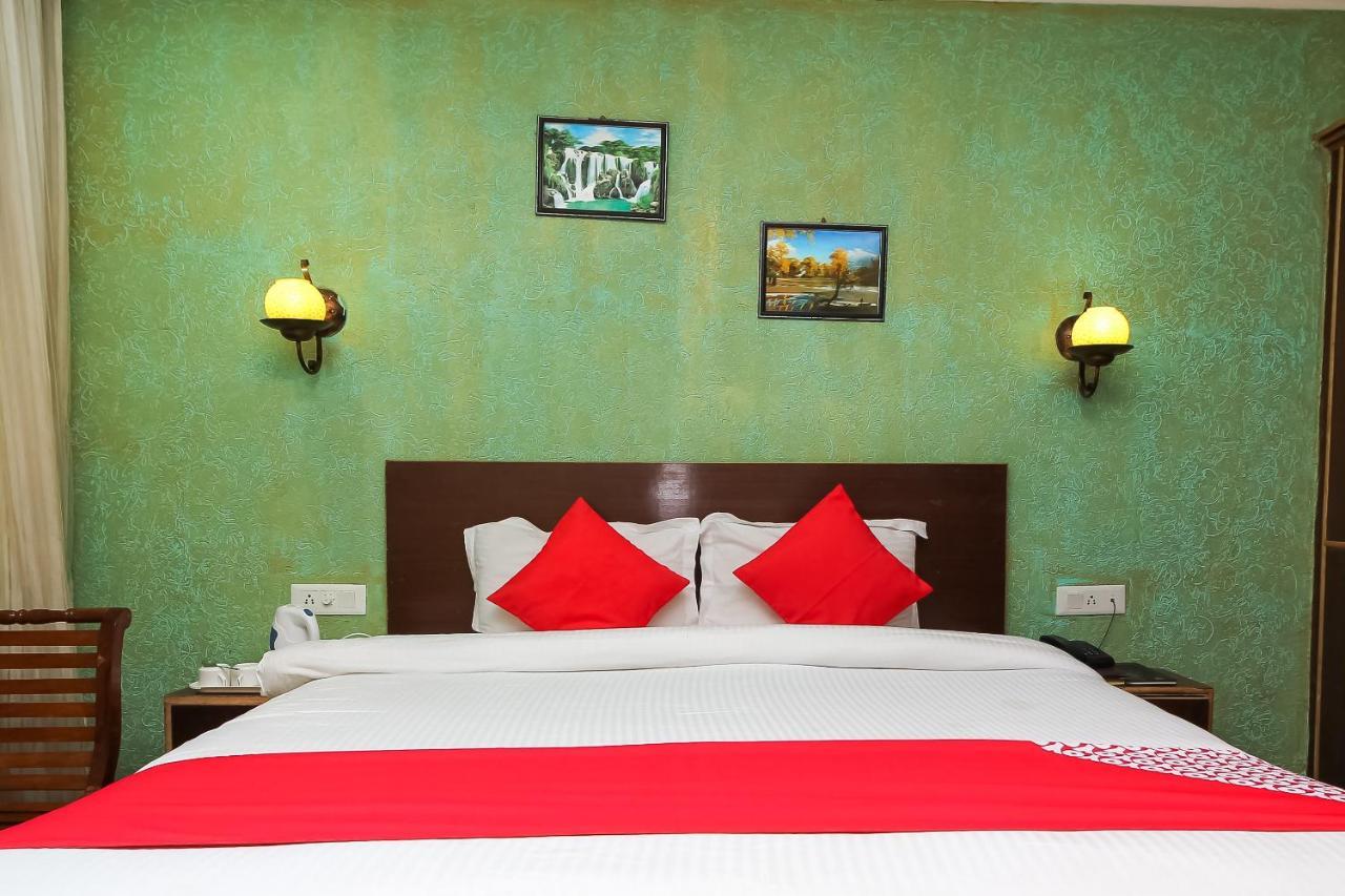 Oyo 8367 Hotel The Woodz Palampur Exterior photo